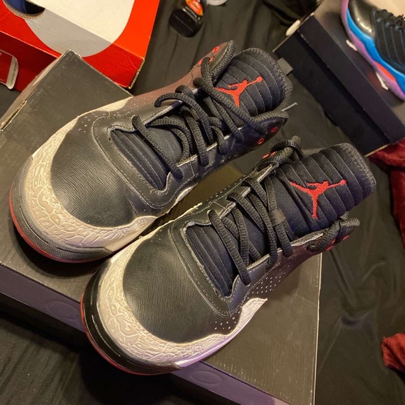 Jordan's - Picture 2 of 3